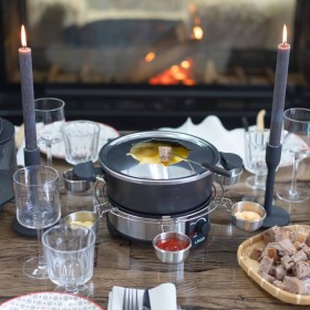 Livoo Electric fondue pot for 8 people black 1.8 L 1000 W by Livoo, Fondue sets - Ref: Foro24-443482, Price: 56,13 €, Discoun...