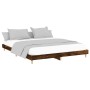 Estructura de cama madera de ingeniería roble ahumado 180x200cm de , Camas y somieres - Ref: Foro24-832018, Precio: 129,59 €,...