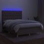 Cama box spring colchón y luces LED tela gris taupe 140x190 cm de , Camas y somieres - Ref: Foro24-3135673, Precio: 586,00 €,...