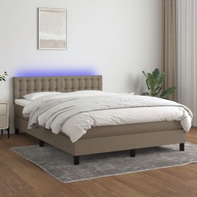 Boxspringbett mit Matratze und LED-Leuchten taupegrauer Stoff 140x190 cm von , Betten und Lattenroste - Ref: Foro24-3133473, ...