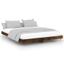 Estructura de cama madera de ingeniería roble ahumado 140x200cm de , Camas y somieres - Ref: Foro24-832146, Precio: 141,13 €,...