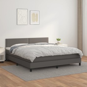 Cama box spring con colchón cuero sintético gris 180x200 cm de , Camas y somieres - Ref: Foro24-3141081, Precio: 572,79 €, De...