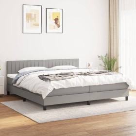 Cama box spring con colchón tela gris claro 200x200 cm de , Camas y somieres - Ref: Foro24-3140241, Precio: 556,43 €, Descuen...