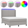 Cama box spring colchón y luces LED tela gris claro 140x200 cm de , Camas y somieres - Ref: Foro24-3138477, Precio: 537,91 €,...