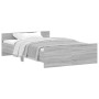 Estructura de cama con cabecero piecero gris Sonoma 120x200 cm de , Camas y somieres - Ref: Foro24-3203745, Precio: 154,21 €,...