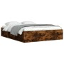 Estructura de cama roble ahumado 140x200 cm de vidaXL, Camas y somieres - Ref: Foro24-3203863, Precio: 184,49 €, Descuento: %