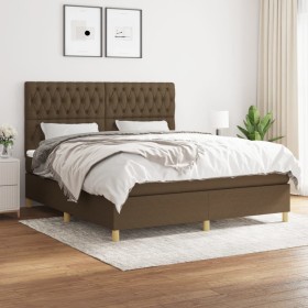 Cama box spring con colchón tela marrón oscuro 180x200 cm de , Camas y somieres - Ref: Foro24-3142596, Precio: 661,29 €, Desc...