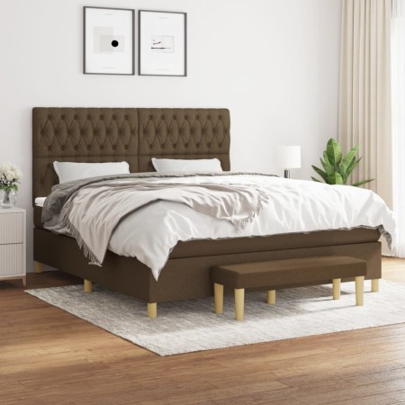 Cama box spring con colchón tela marrón oscuro 180x200 cm de , Camas y somieres - Ref: Foro24-3137416, Precio: 674,99 €, Desc...