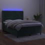 Cama box spring colchón y LED terciopelo verde oscuro 140x190cm de , Camas y somieres - Ref: Foro24-3139622, Precio: 542,82 €...