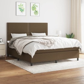 Cama box spring con colchón tela marrón oscuro 180x200 cm de , Camas y somieres - Ref: Foro24-3141716, Precio: 612,99 €, Desc...