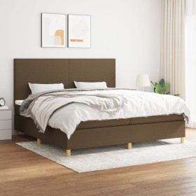 Cama box spring con colchón tela marrón oscuro 200x200 cm de , Camas y somieres - Ref: Foro24-3142204, Precio: 641,99 €, Desc...