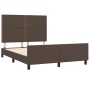 Estructura de cama cabecero cuero sintético marrón 140x190 cm de , Camas y somieres - Ref: Foro24-3125509, Precio: 244,99 €, ...