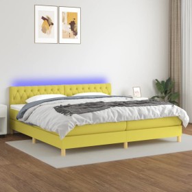 Cama box spring con colchón y LED tela verde 200x200 cm de , Camas y somieres - Ref: Foro24-3133988, Precio: 588,99 €, Descue...