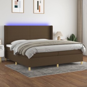 Cama box spring colchón luces LED tela marrón oscuro 200x200 cm de , Camas y somieres - Ref: Foro24-3138744, Precio: 657,99 €...