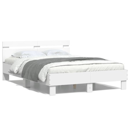 Estructura cama con cabecero madera ingeniería blanco 135x190cm de , Camas y somieres - Ref: Foro24-3207441, Precio: 128,01 €...