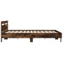 Cama con cabecero madera de ingeniería roble ahumado 200x200 cm de , Camas y somieres - Ref: Foro24-3207396, Precio: 165,99 €...