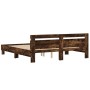 Cama con cabecero madera de ingeniería roble ahumado 200x200 cm de , Camas y somieres - Ref: Foro24-3207396, Precio: 165,99 €...