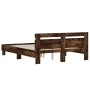 Cama con cabecero madera de ingeniería roble ahumado 140x190 cm de , Camas y somieres - Ref: Foro24-3207438, Precio: 153,08 €...