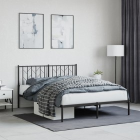 Bed frame with black metal headboard 135x190 cm by , Beds and slatted bases - Ref: Foro24-374436, Price: 90,99 €, Discount: %