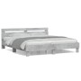 Cama con cabecero madera ingeniería gris hormigón 200x200 cm de , Camas y somieres - Ref: Foro24-3207395, Precio: 162,75 €, D...