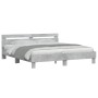 Cama con cabecero madera ingeniería gris hormigón 200x200 cm de , Camas y somieres - Ref: Foro24-3207395, Precio: 162,75 €, D...