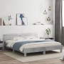 Cama con cabecero madera ingeniería gris hormigón 200x200 cm de , Camas y somieres - Ref: Foro24-3207395, Precio: 162,75 €, D...