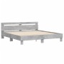 Cama con cabecero madera ingeniería gris hormigón 200x200 cm de , Camas y somieres - Ref: Foro24-3207395, Precio: 162,75 €, D...