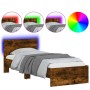 Estructura de cama cabecero luces LED roble ahumado 90x200 cm de , Camas y somieres - Ref: Foro24-838810, Precio: 110,99 €, D...