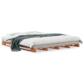 Solid wax brown pine wood pallet bed 180x200 cm by , Beds and slatted bases - Ref: Foro24-844458, Price: 201,72 €, Discount: %