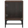 Mesita de noche con puerta de vidrio roble marrón 35x37x50 cm de , Mesitas de noche - Ref: Foro24-836530, Precio: 43,87 €, De...