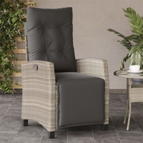 Sillón reclinable de jardín con reposapiés ratán PE gris claro de , Sillas de jardín - Ref: Foro24-365238, Precio: 151,99 €, ...