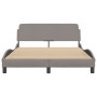 Estructura de cama con cabecero de tela gris taupe 140x190 cm de , Camas y somieres - Ref: Foro24-373169, Precio: 136,66 €, D...