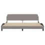 Estructura de cama con cabecero de tela gris taupe 200x200 cm de , Camas y somieres - Ref: Foro24-373249, Precio: 164,28 €, D...