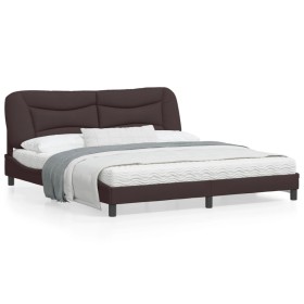 Estructura de cama con luces LED tela marrón oscuro 180x200 cm de , Camas y somieres - Ref: Foro24-3213721, Precio: 246,99 €,...