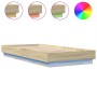 Estructura de cama con luces LED roble Sonoma 90x200 cm de , Camas y somieres - Ref: Foro24-839513, Precio: 103,38 €, Descuen...