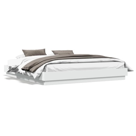 Estructura de cama con luces LED blanco 200x200 cm de , Camas y somieres - Ref: Foro24-3209765, Precio: 157,69 €, Descuento: %