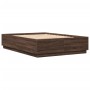 Estructura cama con luces LED madera marrón roble 160x200 cm de , Camas y somieres - Ref: Foro24-3209603, Precio: 188,68 €, D...