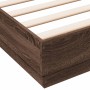 Estructura de cama con luces LED roble marrón 160x200 cm de , Camas y somieres - Ref: Foro24-3209785, Precio: 207,62 €, Descu...