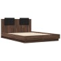 Estructura de cama cabecero y luces LED marrón roble 150x200 cm de , Camas y somieres - Ref: Foro24-3210009, Precio: 203,56 €...