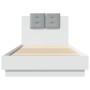 Estructura cama con cabecero madera ingeniería blanco 100x200cm de , Camas y somieres - Ref: Foro24-3209933, Precio: 152,23 €...