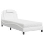 Cama con colchón cuero sintético blanco 90x200 cm de , Camas y somieres - Ref: Foro24-3208769, Precio: 274,51 €, Descuento: %