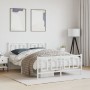 Metal bed frame with headboard and white footboard 140x200 cm by , Beds and slatted bases - Ref: Foro24-374309, Price: 128,28...