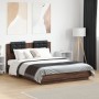 Estructura de cama cabecero luces LED roble marrón 140x190 cm de , Camas y somieres - Ref: Foro24-3210044, Precio: 208,24 €, ...