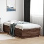 Estructura de cama con luces LED madera roble marrón 90x200 cm de , Camas y somieres - Ref: Foro24-3209638, Precio: 133,75 €,...