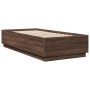 Estructura cama con luces LED madera marrón roble 100x200 cm de , Camas y somieres - Ref: Foro24-3209631, Precio: 145,31 €, D...