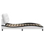 Estructura cama con LED cuero sintético blanco negro 140x200 cm de , Camas y somieres - Ref: Foro24-3213940, Precio: 218,62 €...