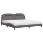 Cama con colchón cuero sintético gris 200x200 cm de , Camas y somieres - Ref: Foro24-3208820, Precio: 476,51 €, Descuento: %