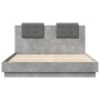 Cama con cabecero madera de ingeniería gris hormigón 120x200 cm de vidaXL, Camas y somieres - Ref: Foro24-3209929, Precio: 16...