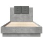 Cama con cabecero madera de ingeniería gris hormigón 90x190 cm de vidaXL, Camas y somieres - Ref: Foro24-3209971, Precio: 153...