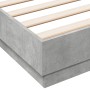 Estructura de cama madera de ingeniería gris hormigón 150x200cm de vidaXL, Camas y somieres - Ref: Foro24-3209852, Precio: 13...